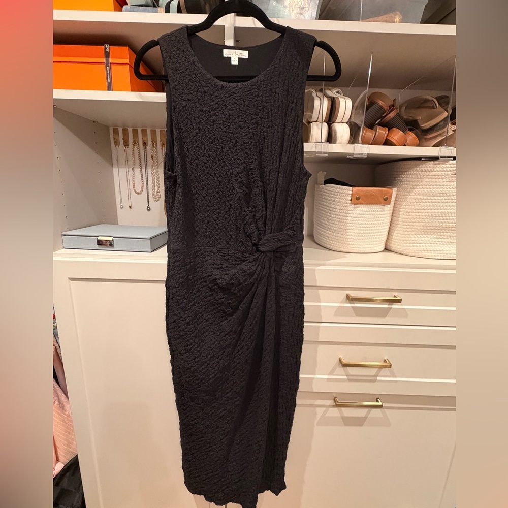 Nine Britton Black Textured Midi Dress
